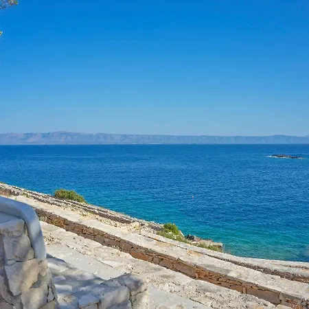 Дом отдыха Secluded Fisherman's Cove Stiniva, Korcula - 11389 Вела-Лука